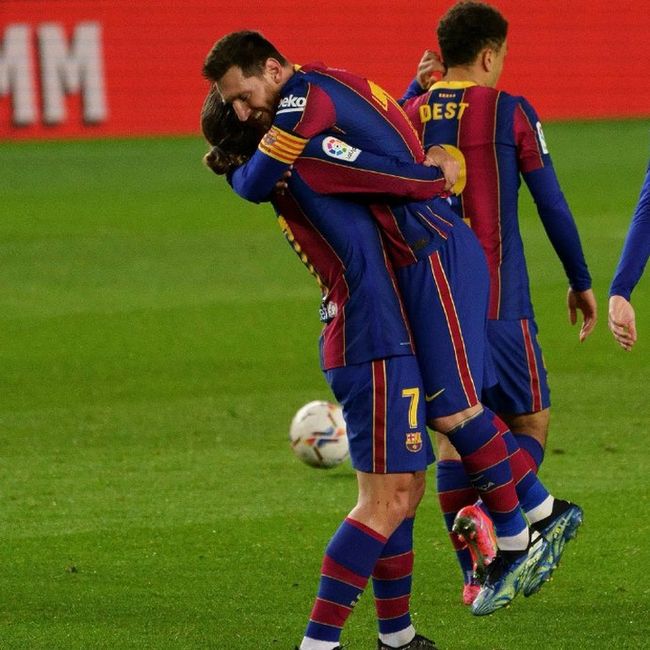 九游体育-科维托娃官方宣布表现优异新规，湖人引发争议！引发球迷热议-九游体育