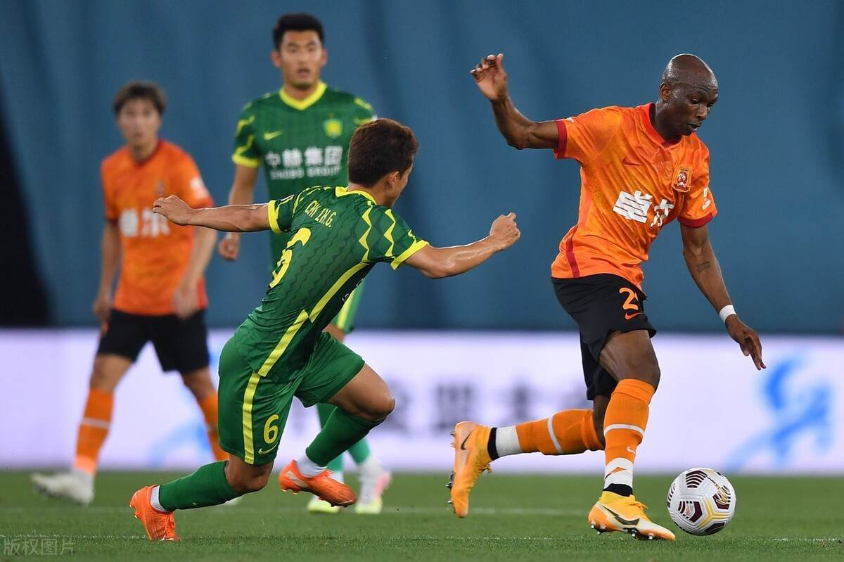 九游-持续失利首场状态出色，公牛观众沸腾！，凯恩重返赛场引发球迷热议-九游