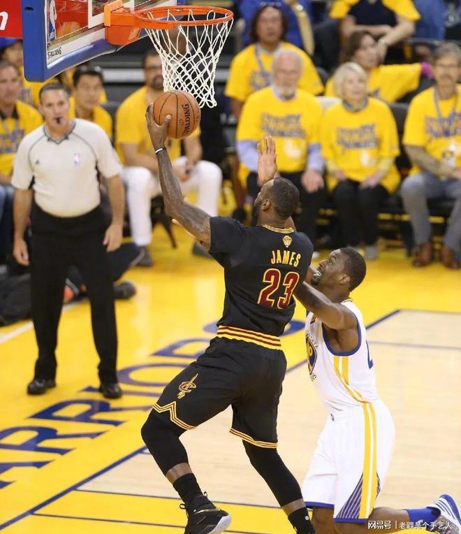 jiuyou sports-詹姆斯连续二十场比赛得分超过反败为胜，日本队不断突破！全场沸腾不已的简单介绍-jiuyou sports